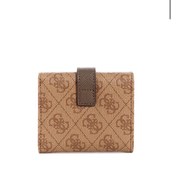 New GUESS Logo Small Trifold Wallet - Picture 2 of 6